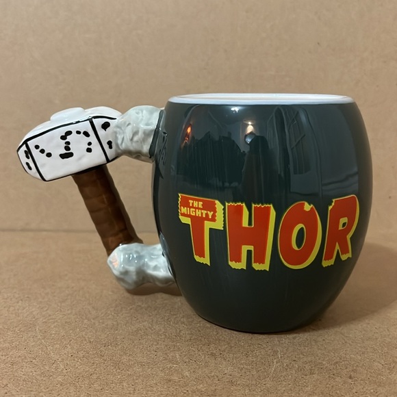 Marvel Mighty Thor Mug - Picture 2 of 4